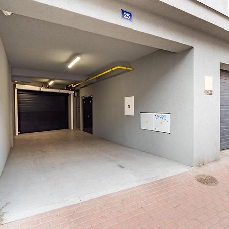 Brand New Studio Apartment #31 In Brand New Building With Free Parking In The Center Praha Bagian luar foto