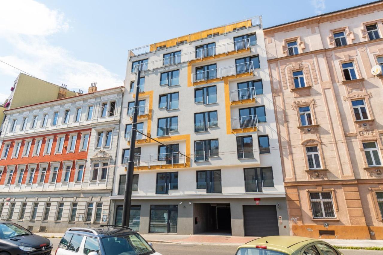 Brand New Studio Apartment #31 In Brand New Building With Free Parking In The Center Praha Bagian luar foto
